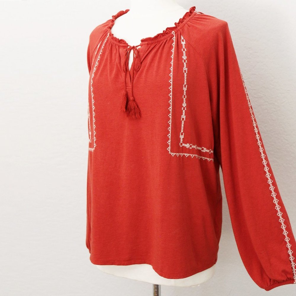 Garnet Hill Organic Cotton Tencel Blend Cross Stitch Embroidered Peasant Top M - Picture 4 of 14